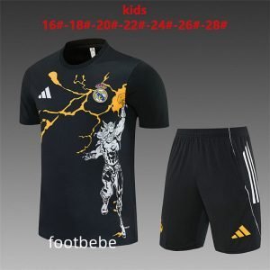 Ensemble Real Madrid Enfant 2025 2026 Anime noir